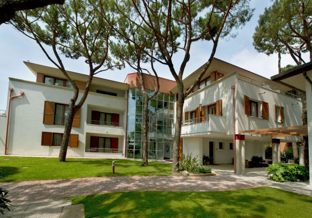 Dependance Suite nel giardino  Park Hotel Pineta - Family Relax Resort