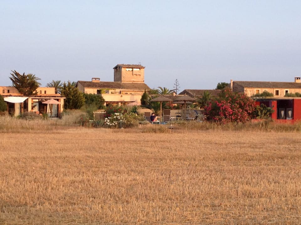 Das Castell mit historischem Wehrturm Fincas Castell Son Lladó