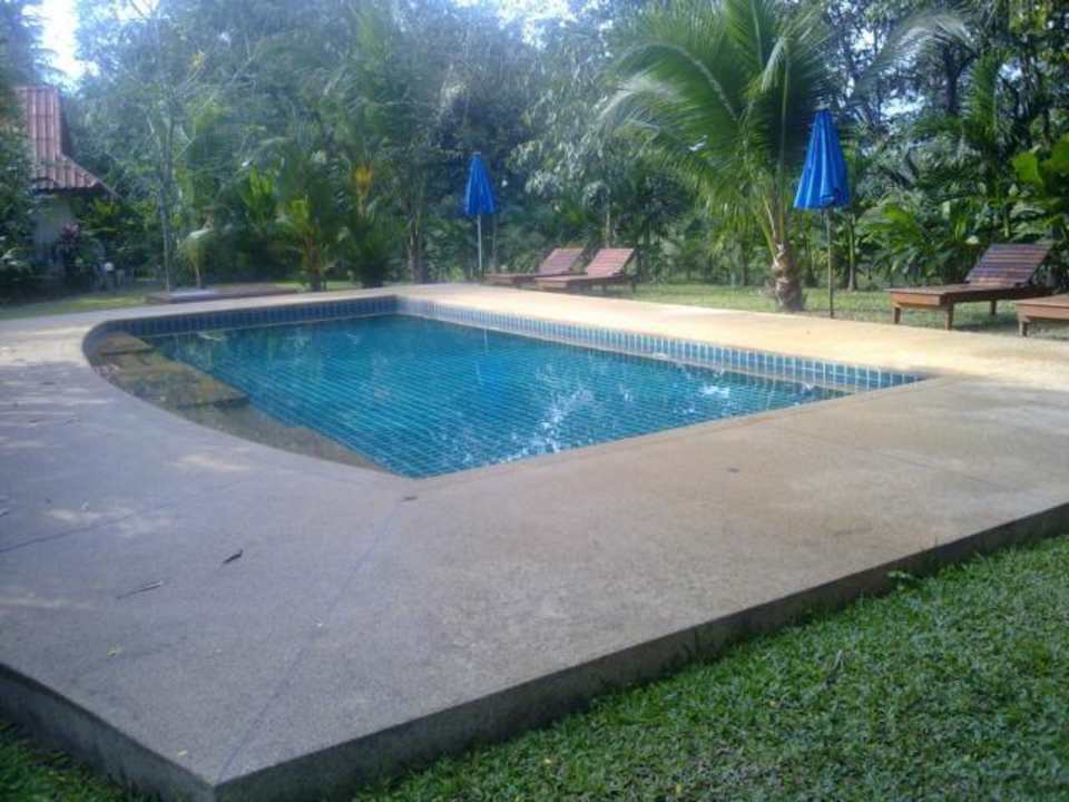 Pool von ca. 12 x 6 m Hotel Khaolak Riverside Bungalow