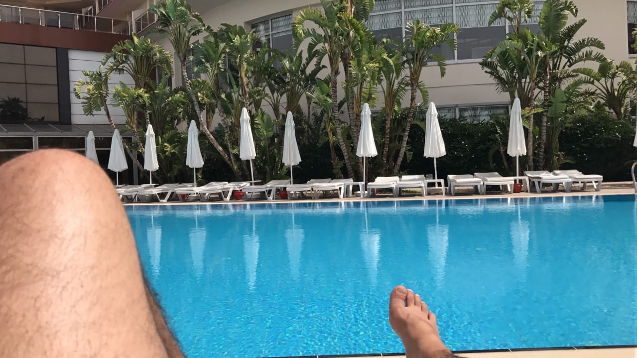 Pool Saturn Palace Resort Hotel