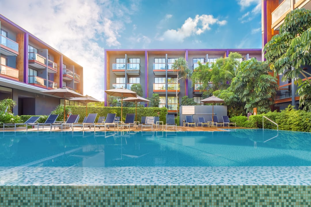 Pool Holiday Inn Express Phuket Patong Beach Central