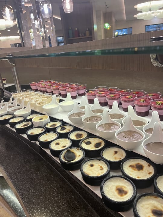 Gastro Royal Wings Hotel