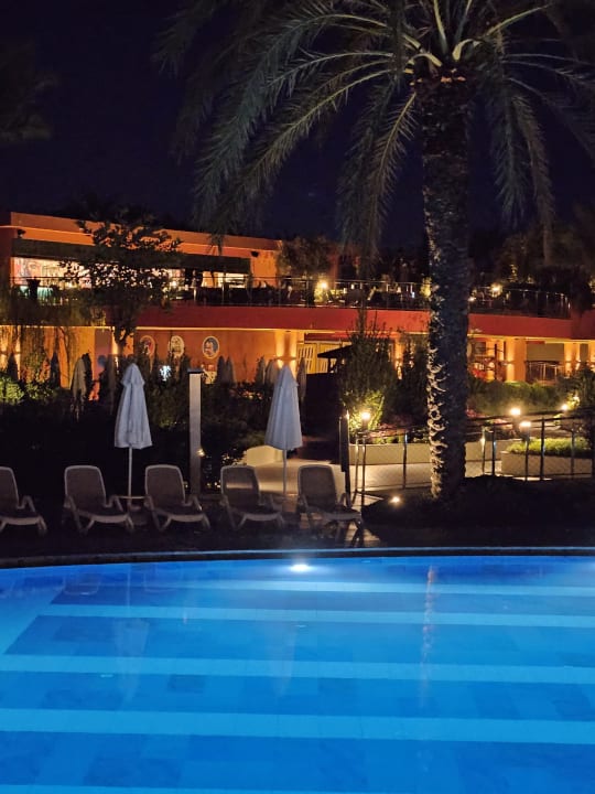 Pool Kirman Belazur Resort & Spa