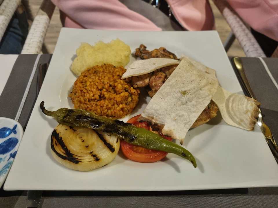 Gastro Can Garden Resort