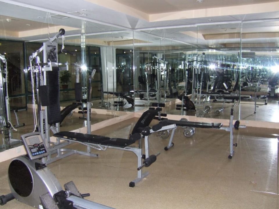 Fitnessraum Grand Seker Hotel