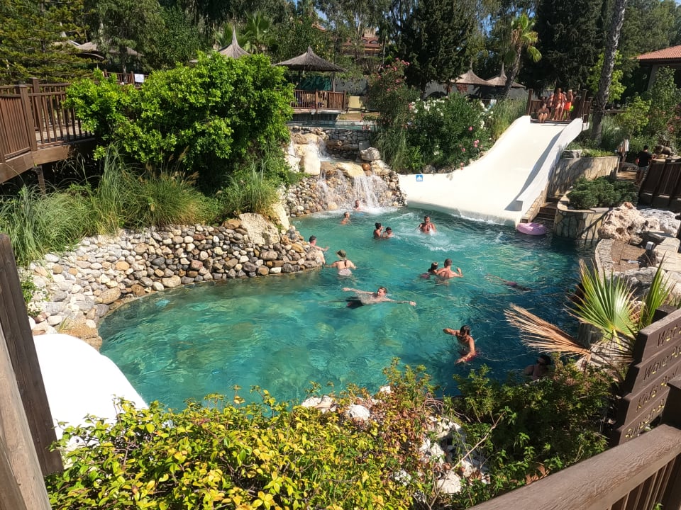 Pool Club Grand Side
