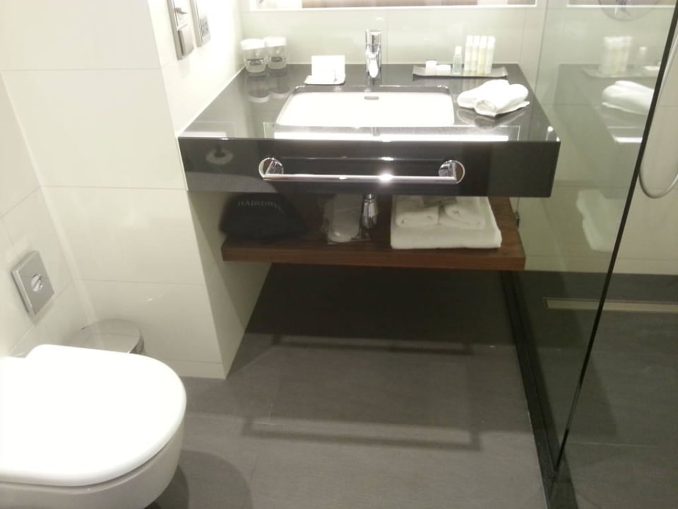 Suite 725 - Waschbecken DoubleTree by Hilton Lodz