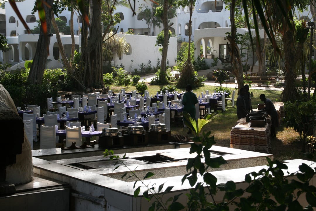 Vorbereitung für den "afrikanischen" Abend Ocean Village Club