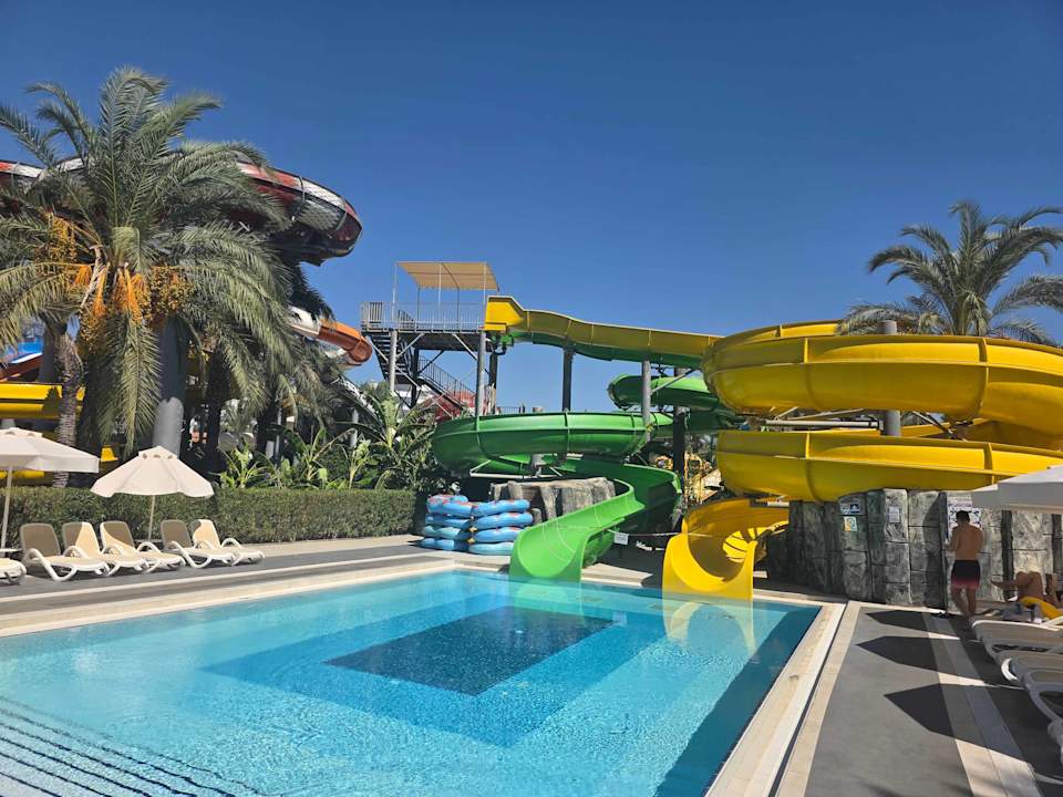 Pool Royal Wings Hotel