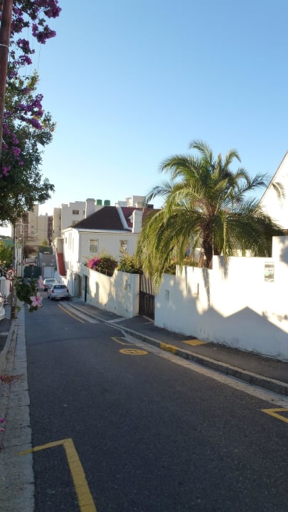 Seitenstraße zum Guesthouse Gästehaus Rosedene Lodge Sea Point