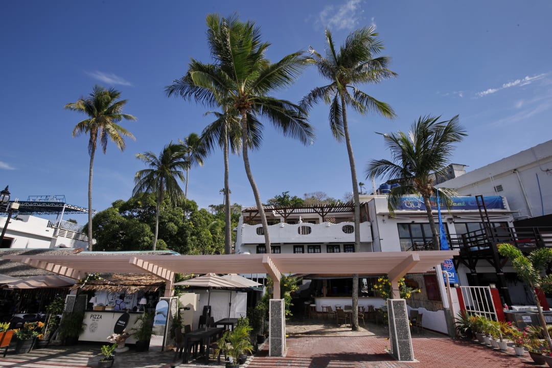 Außenansicht Hotel Atlantis Beach Resort