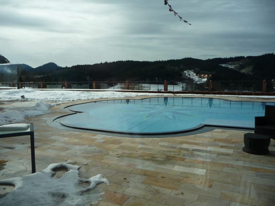 Aussenpool Schwarzwald Resort Dollenberg