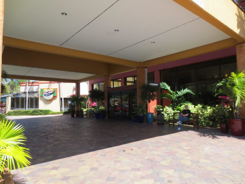 Eingangsbereich Doubletree by Hilton Fort Myers at Bell Tower Shops