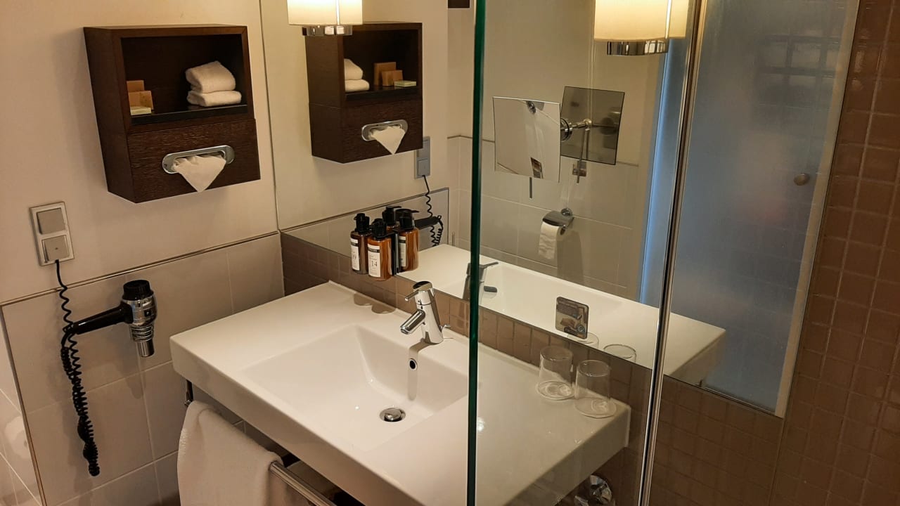 Zimmer Mövenpick Hotel Amsterdam City Centre