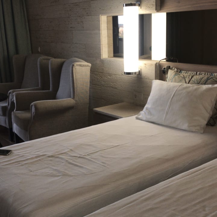 Zimmer Melas Resort Hotel