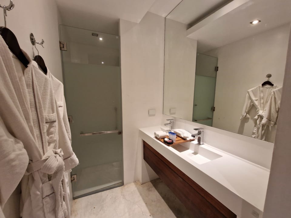 Zimmer Natee The Riverfront Hotel Kanchanaburi