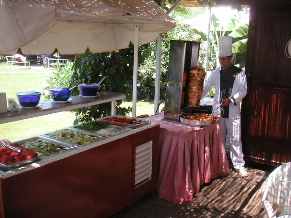 Buffet an der Strandbar Pasha's Princess by Werde Hotels- Adults only ( +16 )