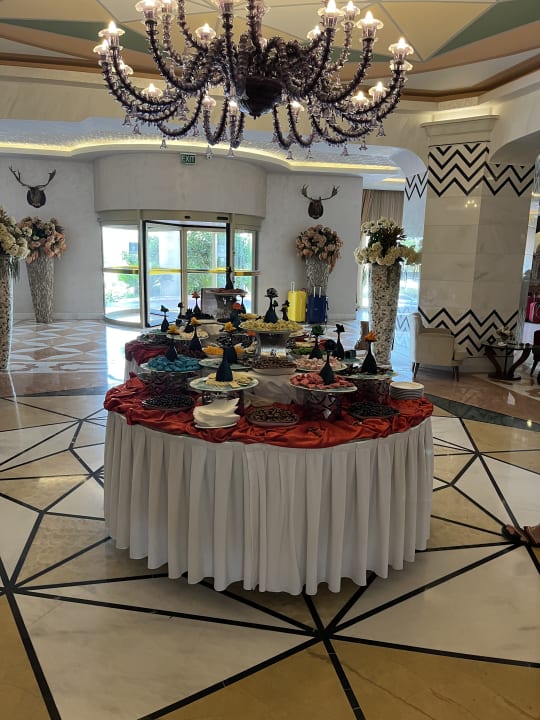 Lobby Royal Taj Mahal Hotel