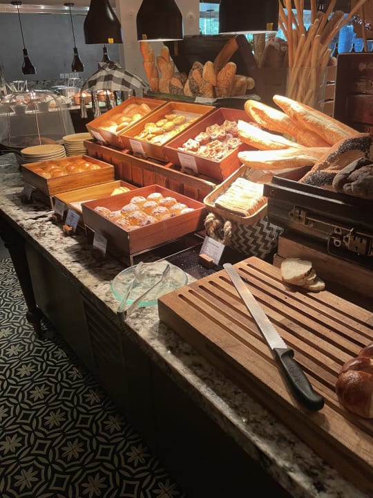 Gastro The Laguna A Luxury Collection Resort & Spa