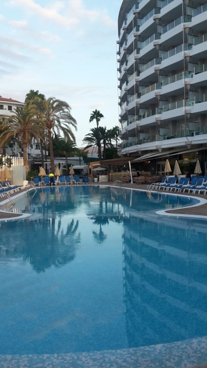 Pool Bull Escorial & Spa