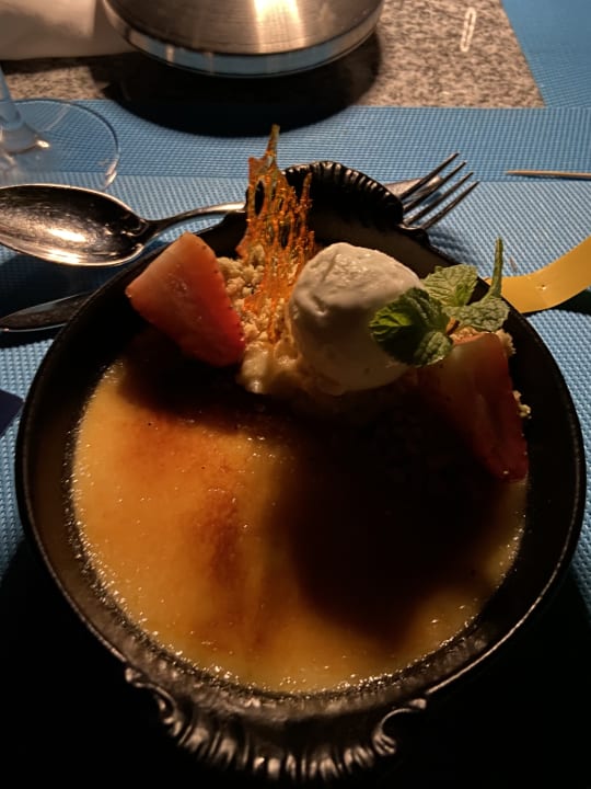 Gastro Outrigger Maldives Maafushivaru Resort