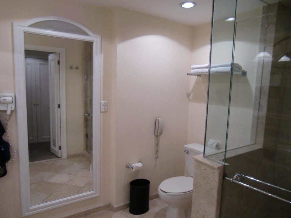 Bad Krystal Satelite Maria Barbara