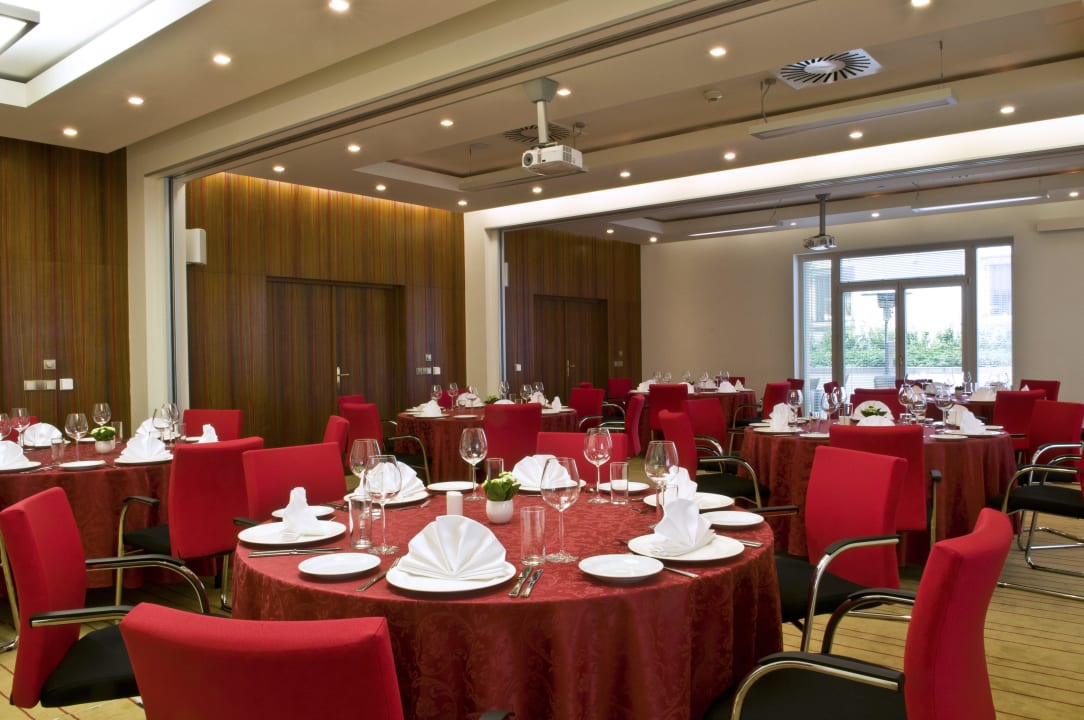 Meeting room Mamaison Hotel Riverside Prague