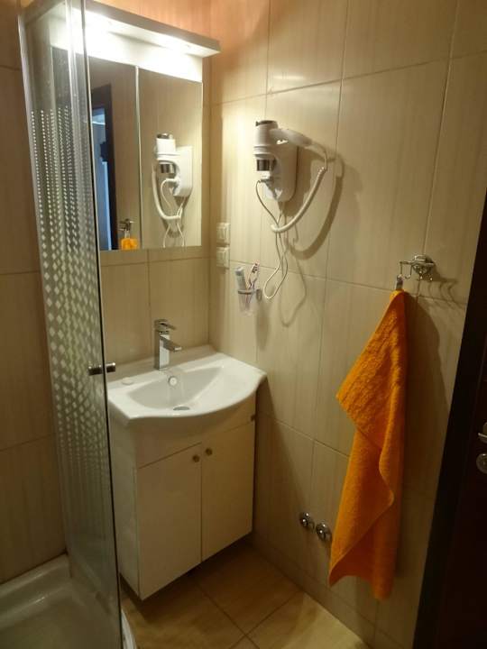 Bad Zimmer 19 Hotel Maistrali