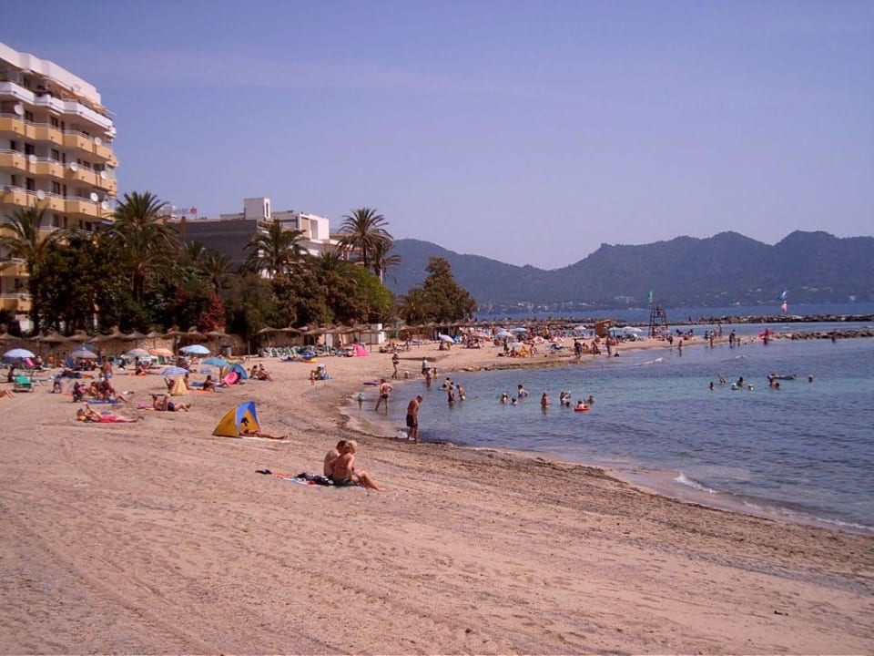 Der Strand von Cala Bona Hotel Ilusion Moreyó
