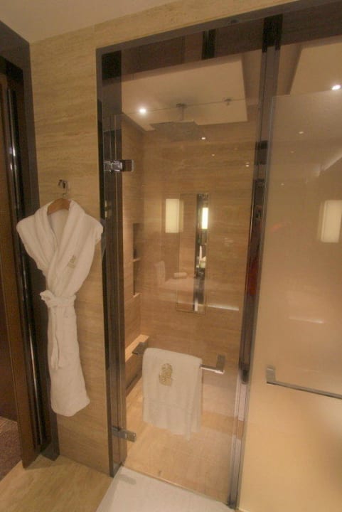 Regendusche Hotel The Ritz-Carlton Hongkong