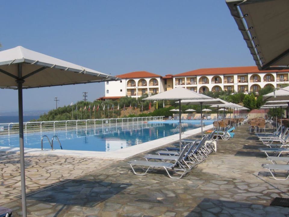 Basen Akrathos Beach Hotel