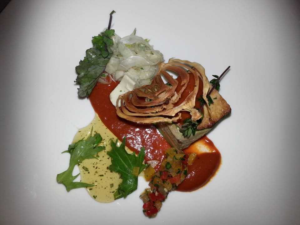 Sehr feines, kredenztes Essen  Familien- & Gartenhotel Theresia