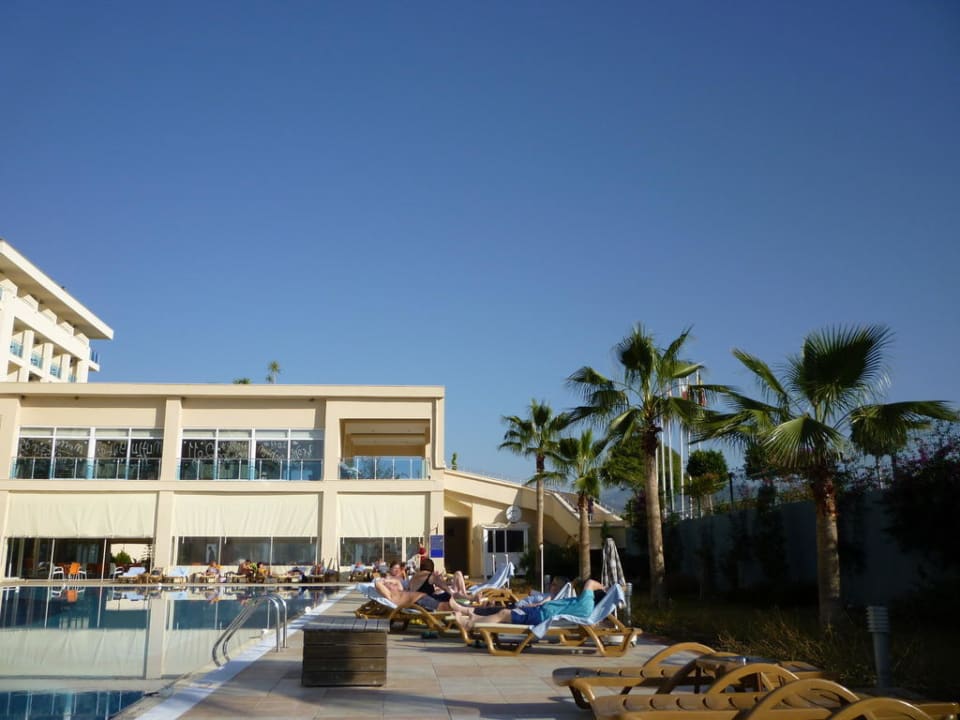 Poolausblick Solivia Hotel