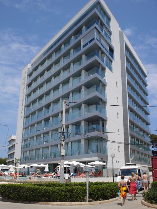 Von der Promenade aus Son Moll Sentits Hotel & Spa