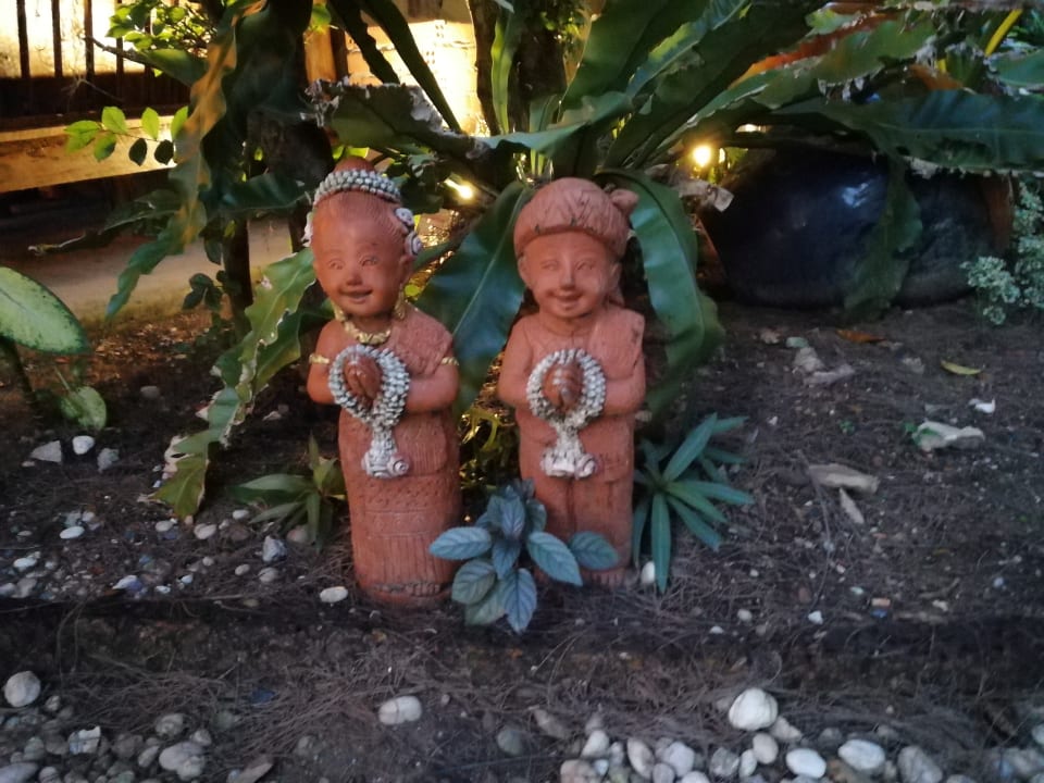 Gartenanlage Hotel Lanta Castaway Resort