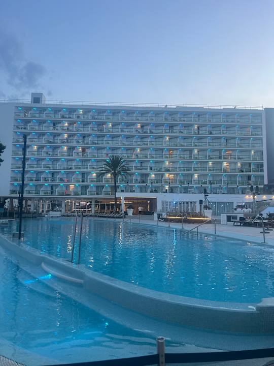 Außenansicht The Ibiza Twiins