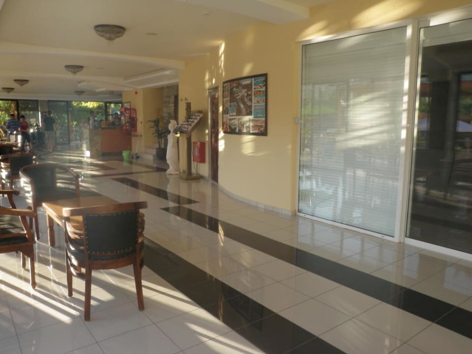 Recepcja Eri Beach & Village