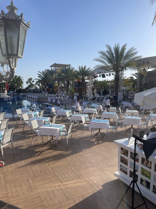 Gastro Quattro Beach Spa & Resort