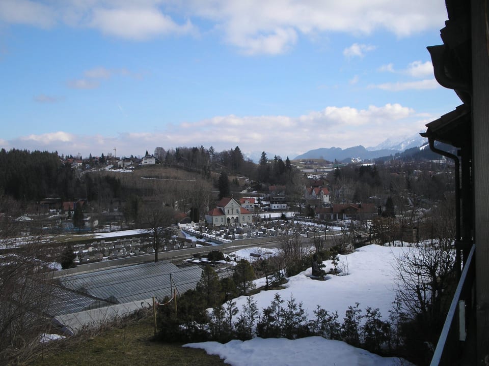 Ausblick vom Zimmer 207 auf Nesselwang AKZENT Haus Alpenrose