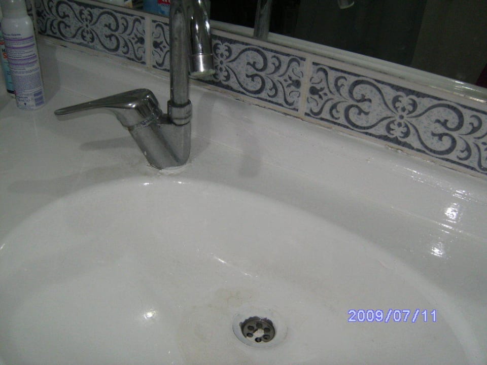 Lackiertes Waschbecken Hotel Krystal Beach