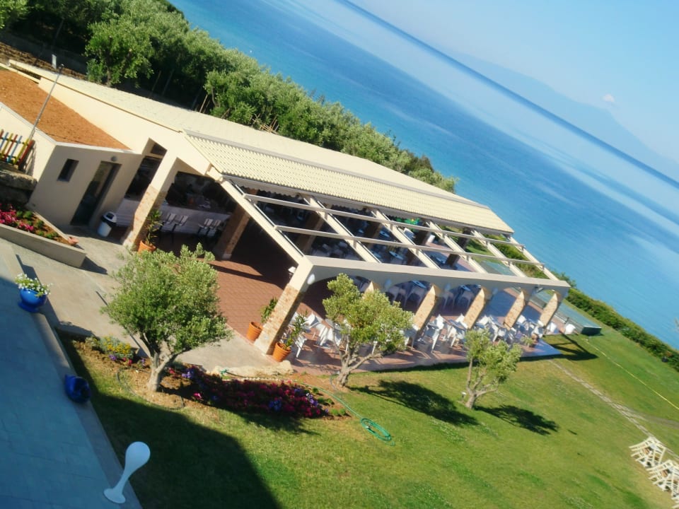 Strandbar Istion Club & Spa