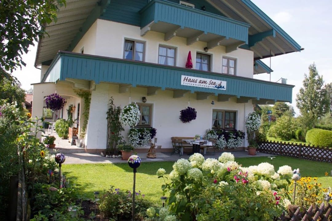 Außenansicht Haus am See