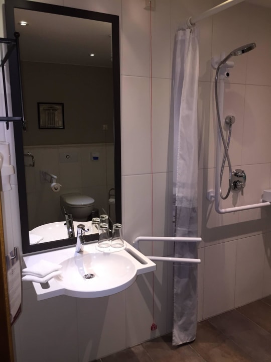 Behindertengerechtes Bad Hotel Bell Rock Europa-Park