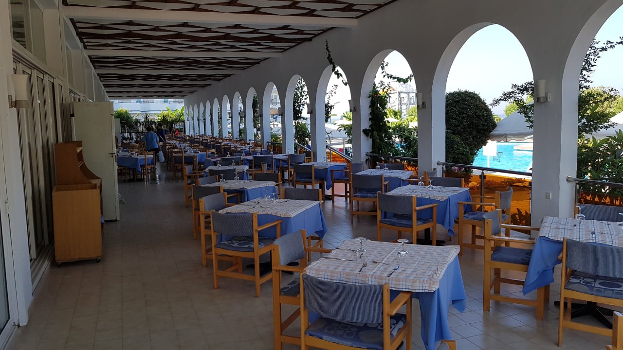 Gastro Irene Palace Beach Resort Club alltoura