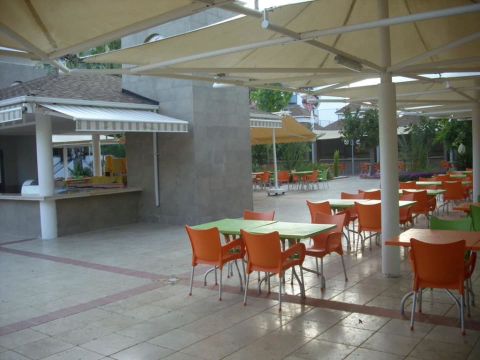 Imbiss Bereich Lonicera Resort & Spa Hotel