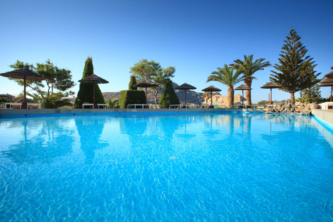 Pool Alianthos Garden Hotel