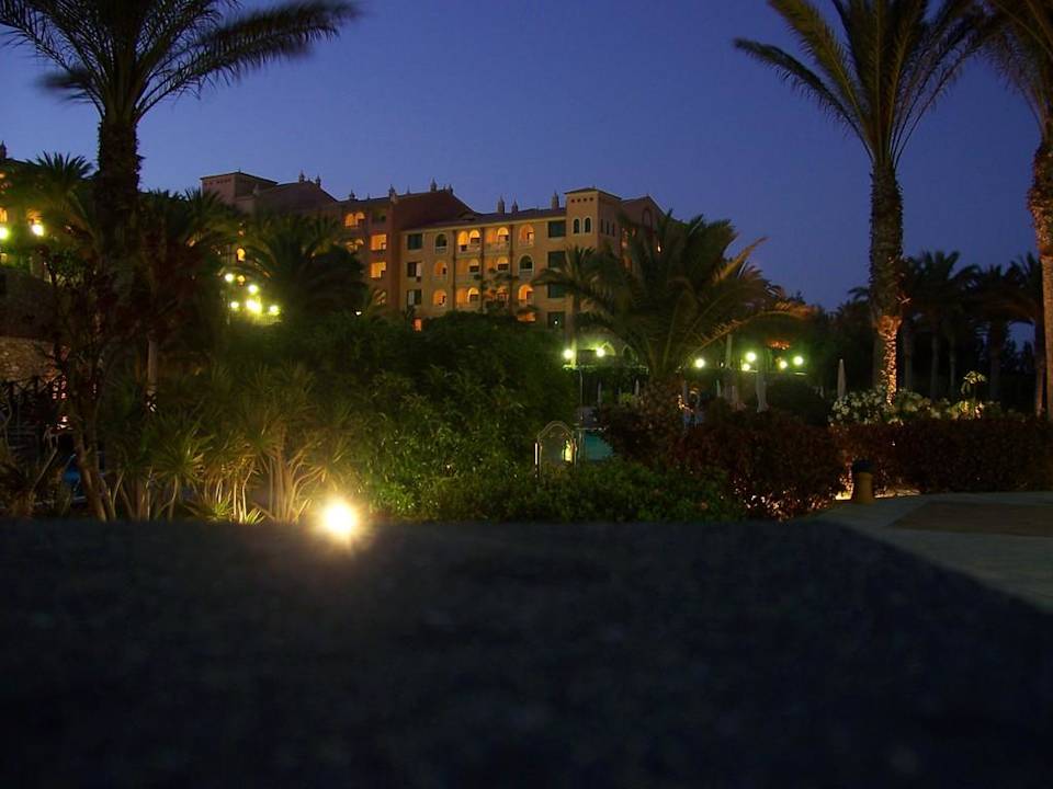 Bei Nacht R2 Rio Calma Hotel & Spa & Conference
