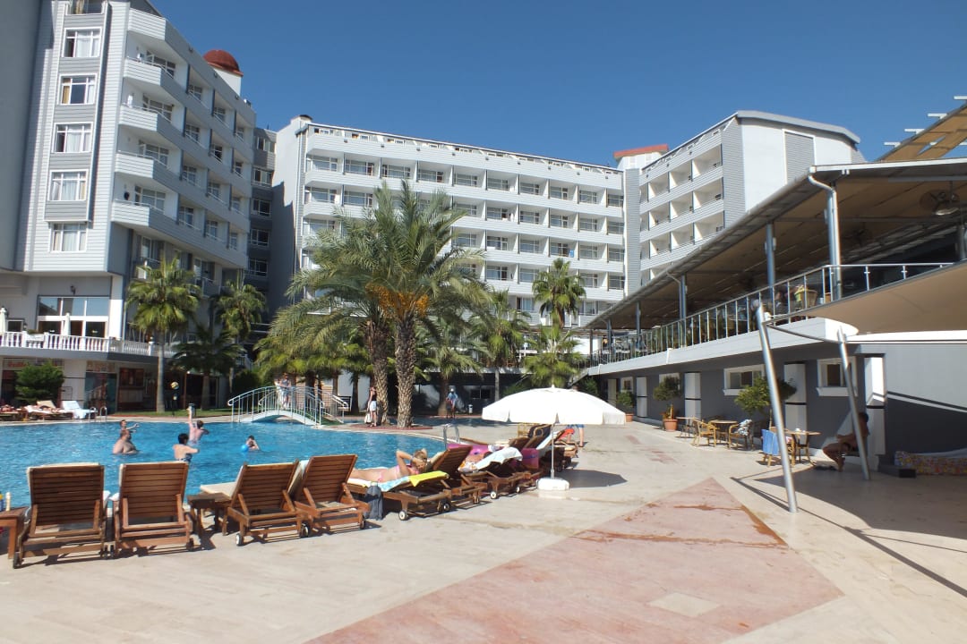 Pool Mira Meridia Beach Hotel