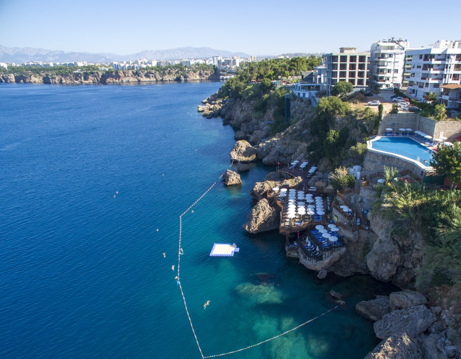 Strand Ramada Plaza by Wyndham Antalya