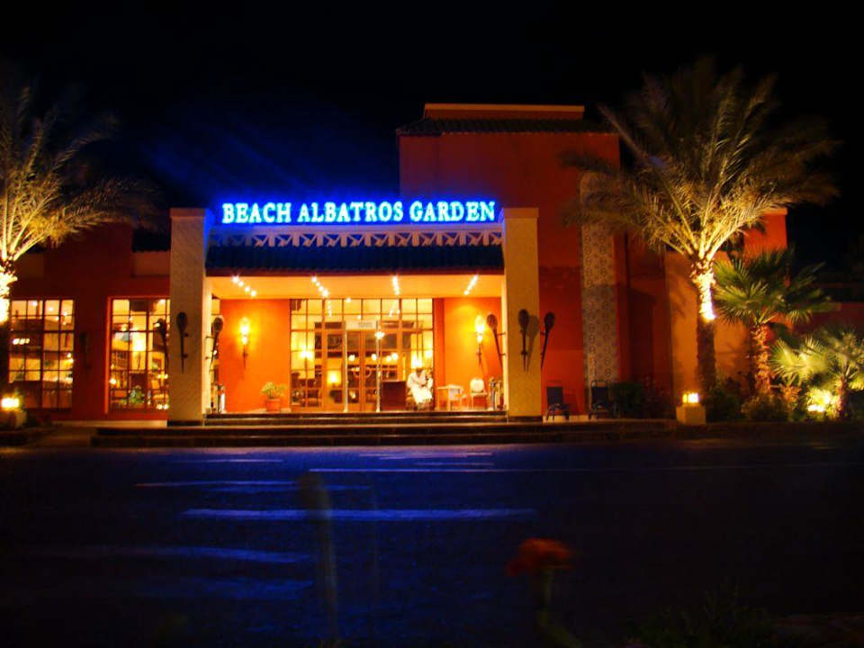 Recepcja  nocą Pickalbatros Aqua Park Resort - Hurghada